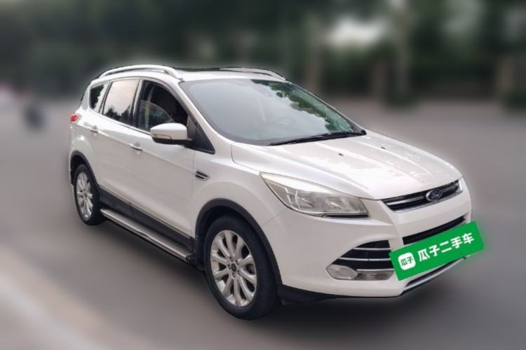 Used Ford Kuga 2013 1.6L GTDi 4x4 Elite Model Front Right 45 Deg