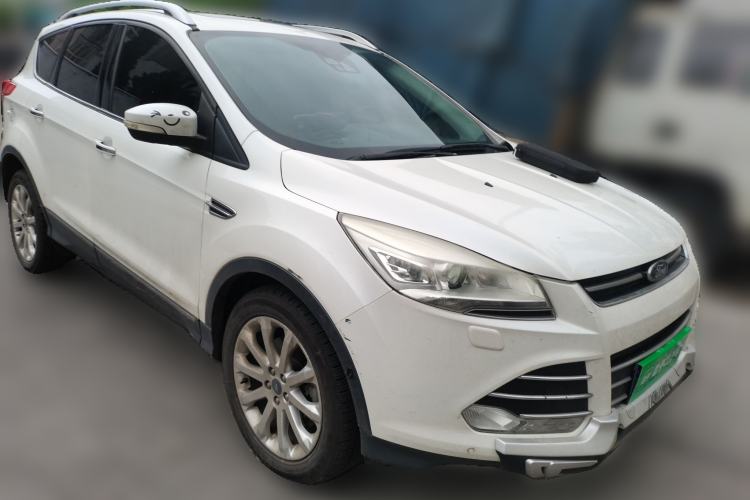 Used Ford Kuga 2013 2.0L GTDi Four-Wheel Drive Premium Model Front Right 45 Deg