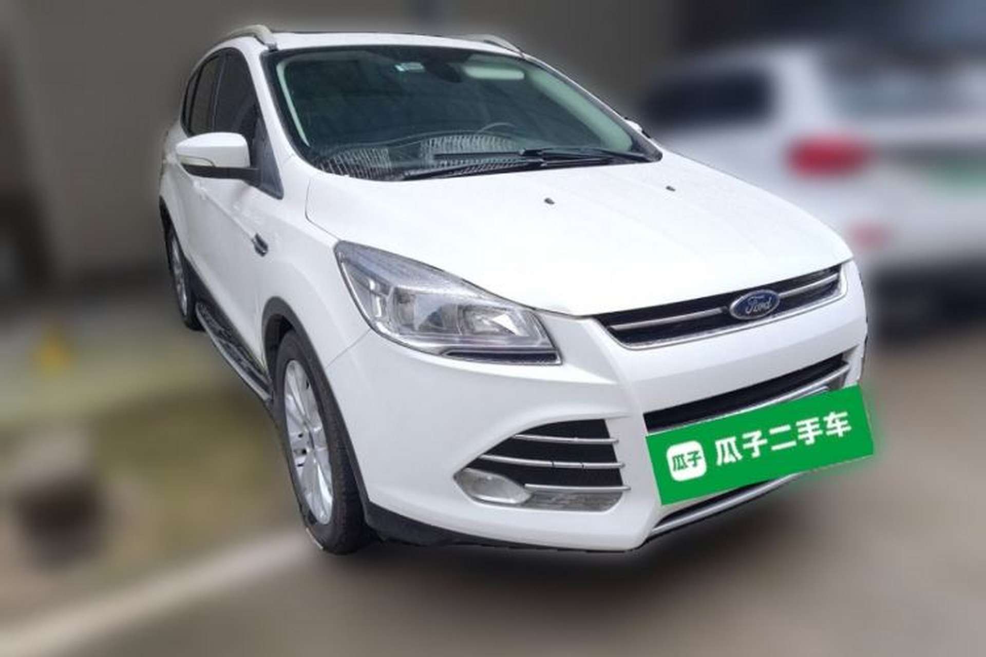 Used Ford Kuga 2013 1.6L GTDi Two-Wheel-Drive Trend Model Front Right 45 Deg