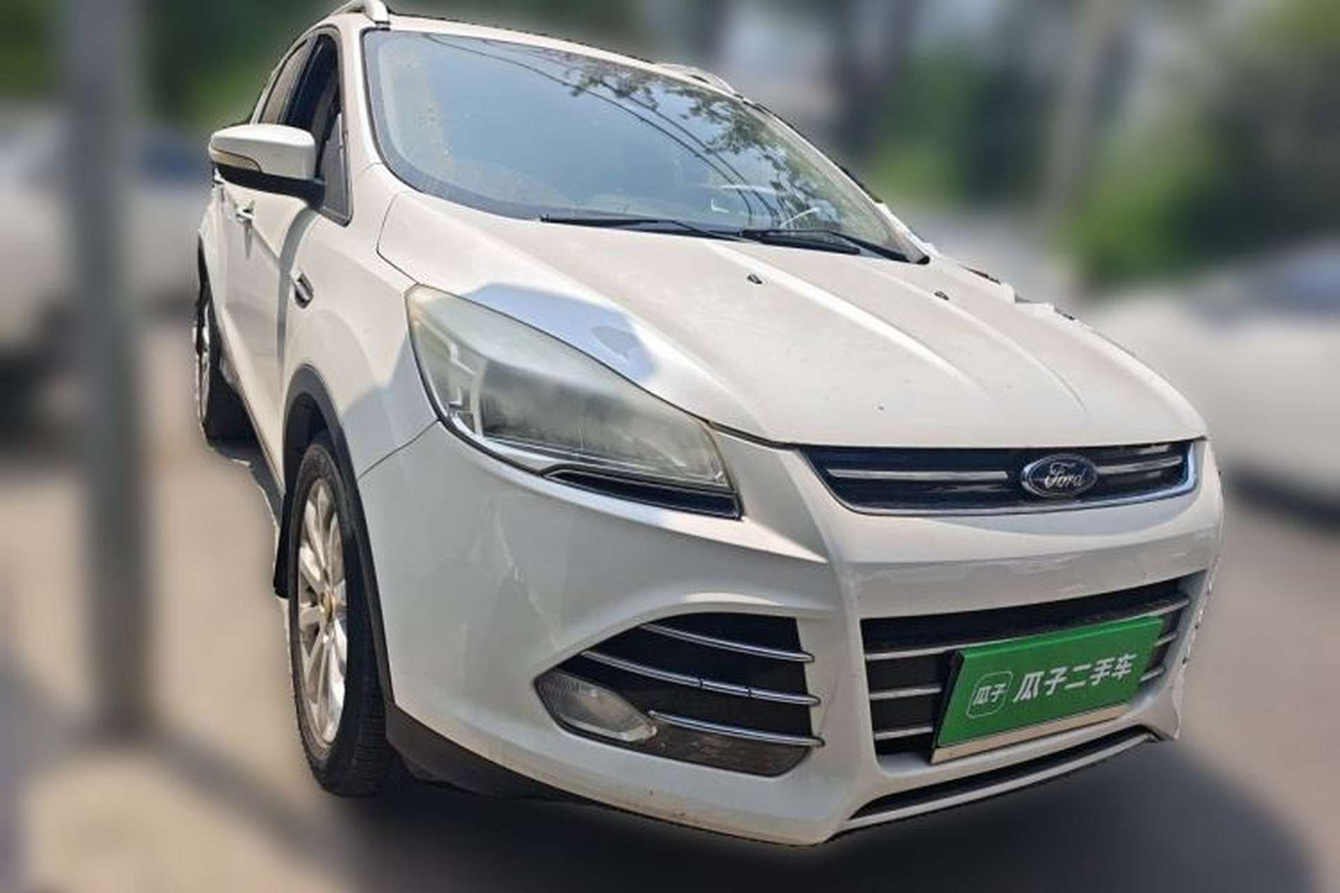 Used Ford Kuga 2013 2.0L GTDi Four-Wheel-Drive Elite Model Front Right 45 Deg