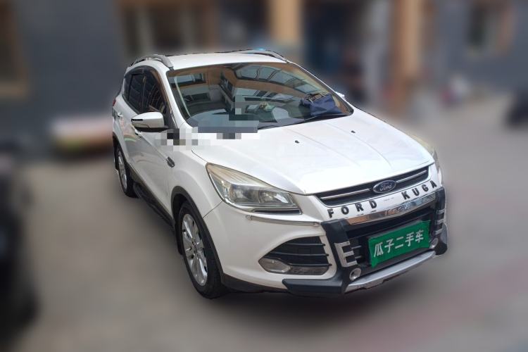 Used Ford Kuga 2013 1.6L GTDi Two-Wheel-Drive Comfort Model Front Right 45 Deg