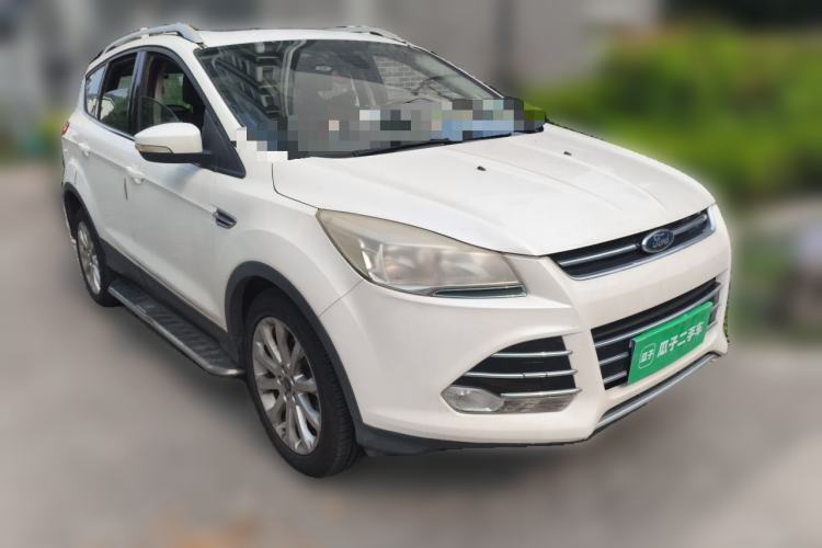 Used Ford Kuga 2013 1.6L GTDi Two-Wheel-Drive Trend Model Front Right 45 Deg