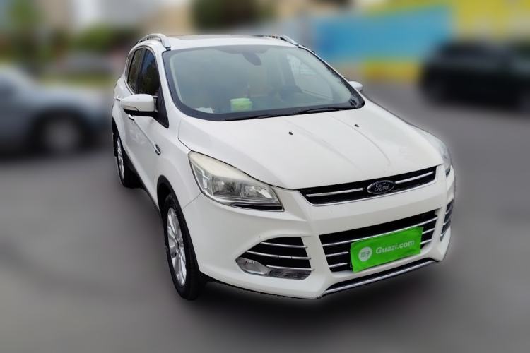 Used Ford Kuga 2013 1.6L GTDi 4x4 Elite Model Front Right 45 Deg