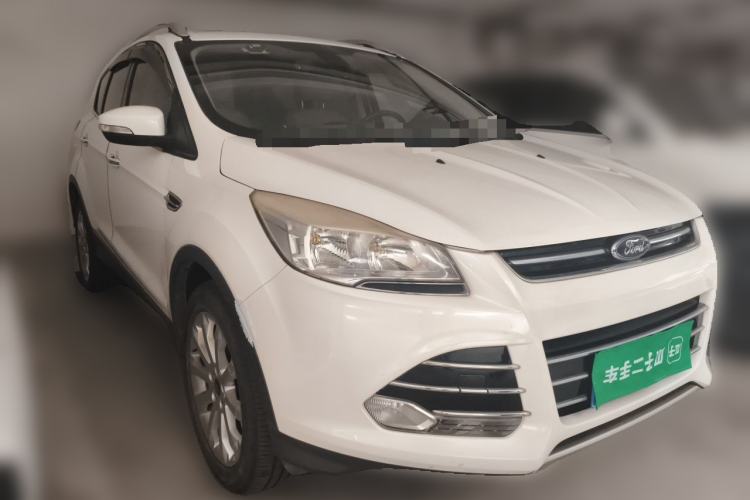 Used Ford Kuga 2013 1.6L GTDi 4x4 Elite Model Front Right 45 Deg