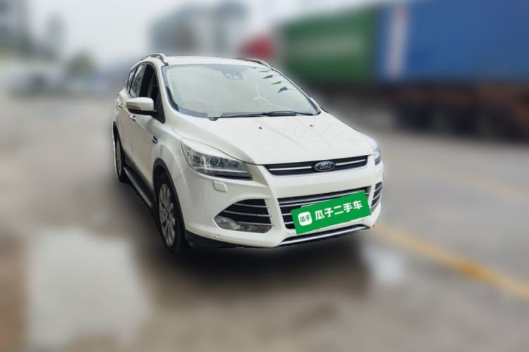 Used Ford Kuga 2013 2.0L GTDi Four-Wheel-Drive Sport Model Front Right 45 Deg