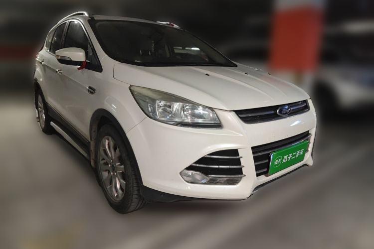 Used Ford Kuga 2013 1.6L GTDi 4x4 Elite Model Front Right 45 Deg