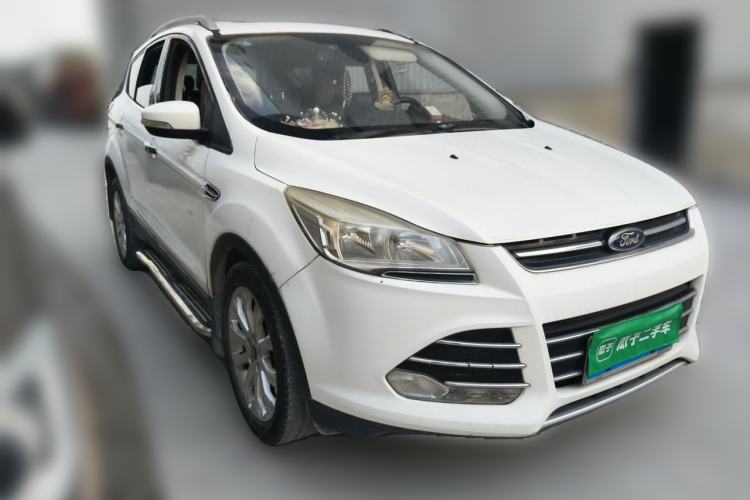 Used Ford Kuga 2013 1.6L GTDi Two-Wheel-Drive Trend Model Front Right 45 Deg