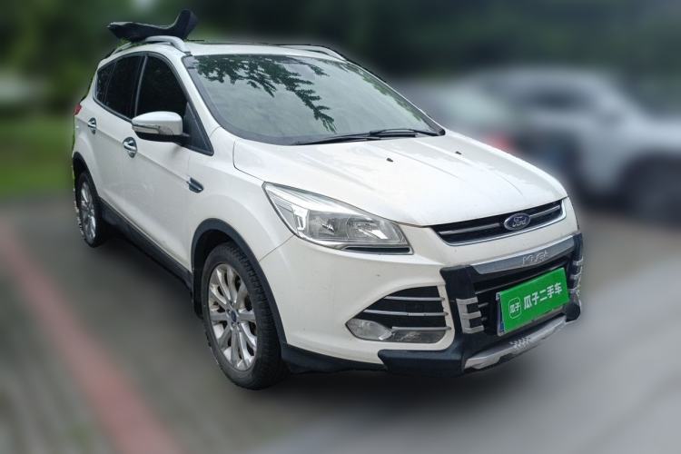 Used Ford Kuga 2013 1.6L GTDi 4x4 Elite Model Front Right 45 Deg