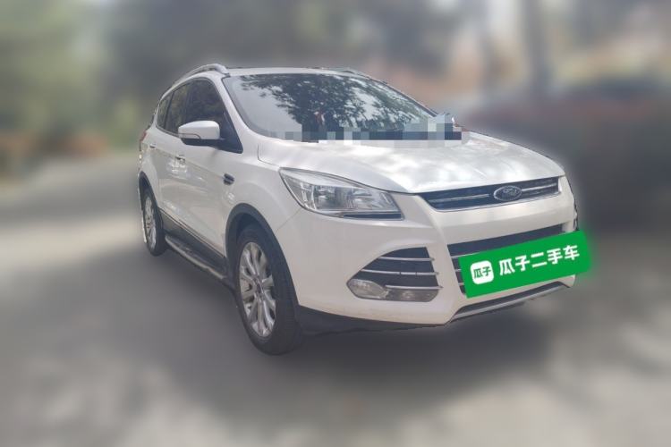 Used Ford Kuga 2013 1.6L GTDi 4x4 Elite Model Front Right 45 Deg