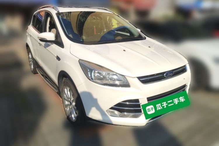 Used Ford Kuga 2013 1.6L GTDi 4x4 Elite Model Front Right 45 Deg