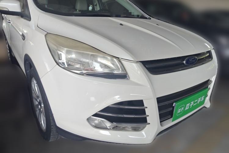 Used Ford Kuga 2013 1.6L GTDi 4x4 Elite Model Front Right 45 Deg