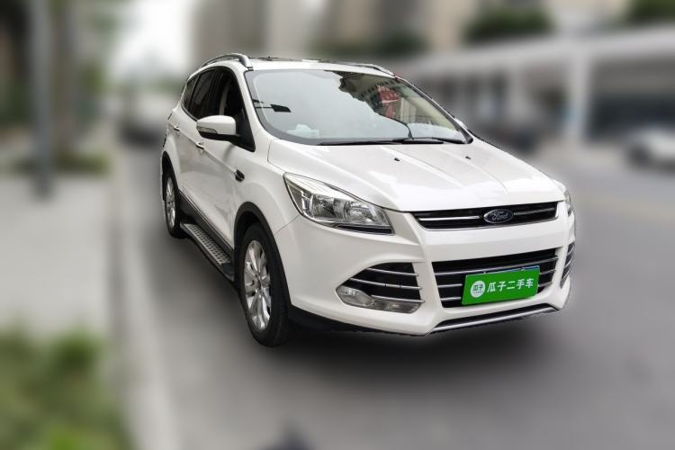 Used Ford Kuga 2013 1.6L GTDi 4x4 Elite Model Front Right 45 Deg