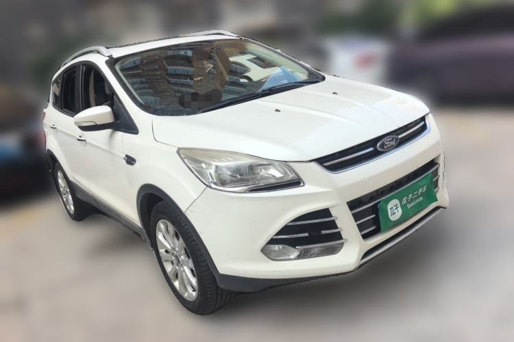 Used Ford Kuga 2013 1.6L GTDi 4x4 Elite Model Front Right 45 Deg