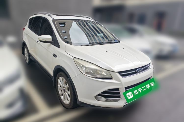 Used Ford Kuga 2013 2.0L GTDi Four-Wheel-Drive Elite Model Front Right 45 Deg