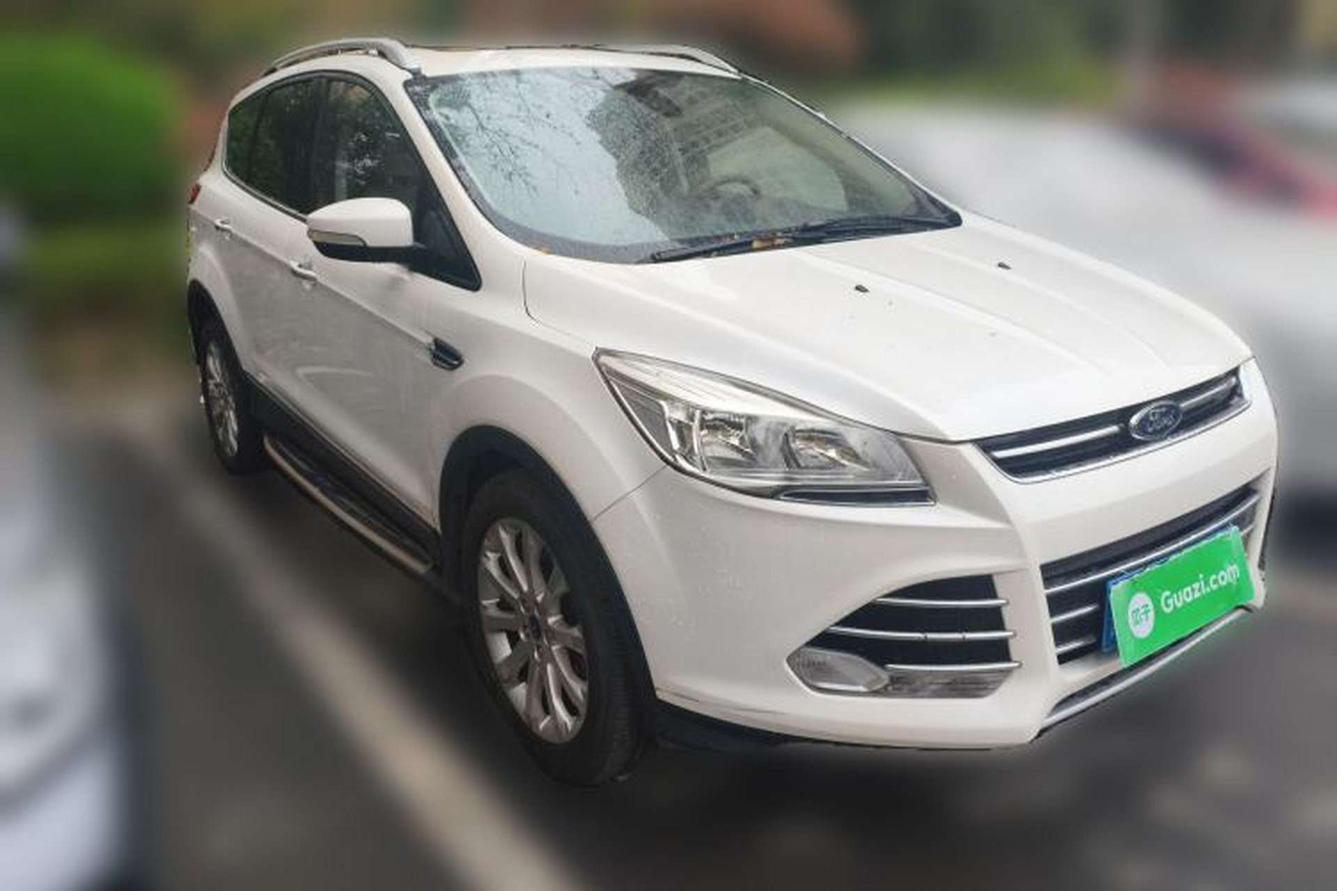 Used Ford Kuga 2013 2.0L GTDi Four-Wheel-Drive Elite Model Front Right 45 Deg