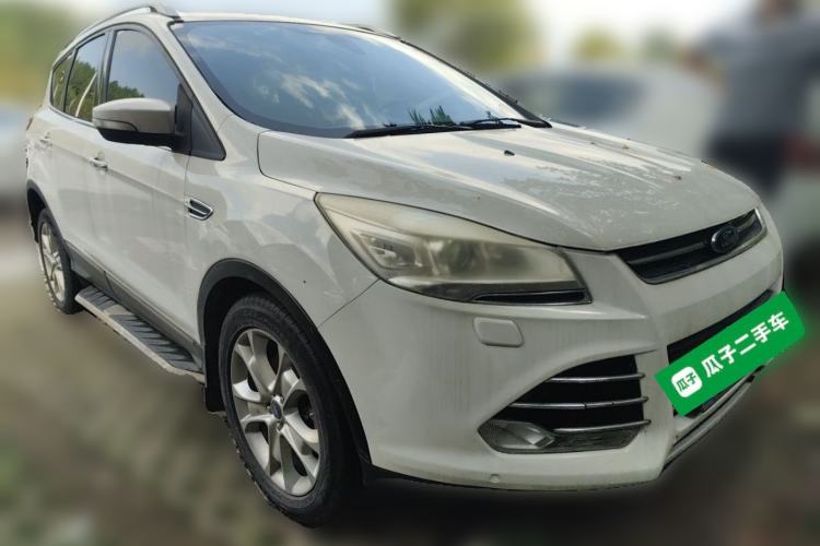 Used Ford Kuga 2013 2.0L GTDi Four-Wheel-Drive Sport Model Front Right 45 Deg