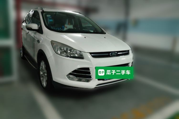 Used Ford Kuga 2013 1.6L GTDi 4x4 Elite Model Front Right 45 Deg