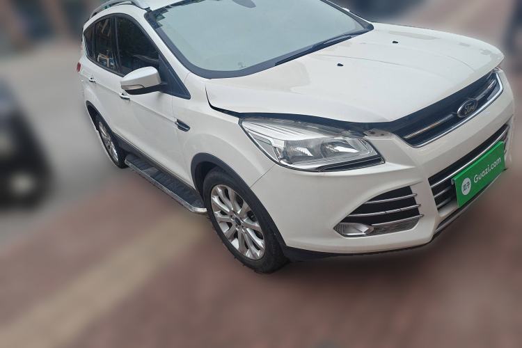 Used Ford Kuga 2013 1.6L GTDi 4x4 Elite Model Front Right 45 Deg