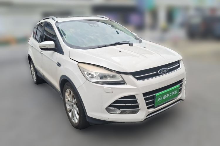 Used Ford Kuga 2013 2.0L GTDi Four-Wheel Drive Premium Model Front Right 45 Deg