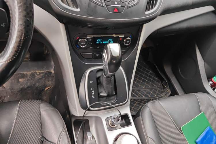 Used Ford Kuga 2013 1.6L GTDi Two-Wheel-Drive Trend Model Gear Lever
