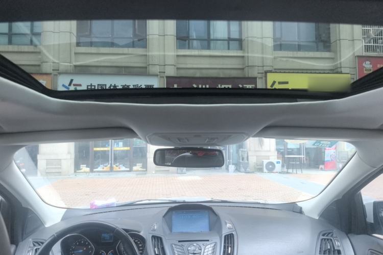 Used Ford Kuga 2013 1.6L GTDi Two-Wheel-Drive Trend Model Headliner