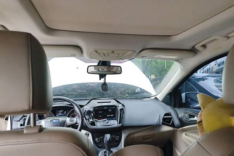 Used Ford Kuga 2013 1.6L GTDi 4x4 Elite Model Headliner