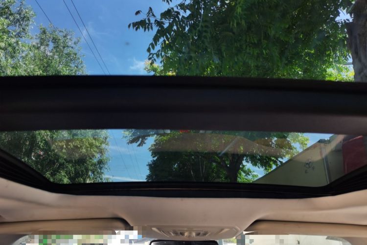 Used Ford Kuga 2013 2.0L GTDi Four-Wheel-Drive Sport Model Headliner
