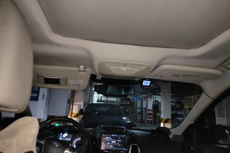Used Ford Kuga 2013 2.0L GTDi Four-Wheel Drive Premium Model Headliner
