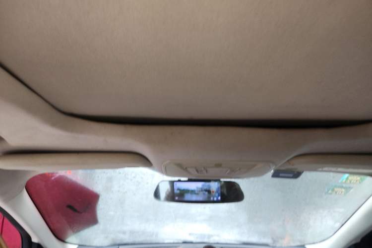 Used Ford Kuga 2013 2.0L GTDi Four-Wheel-Drive Elite Model Headliner