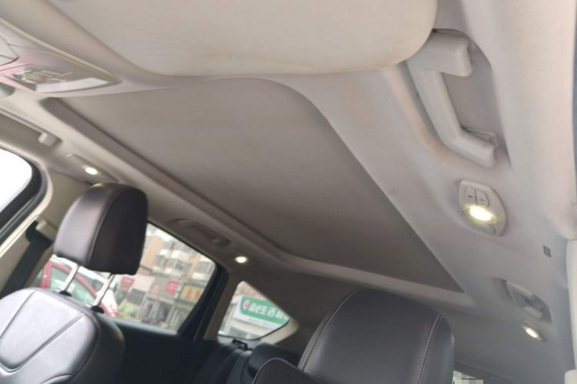 Used Ford Kuga 2013 2.0L GTDi Four-Wheel-Drive Sport Model Headliner