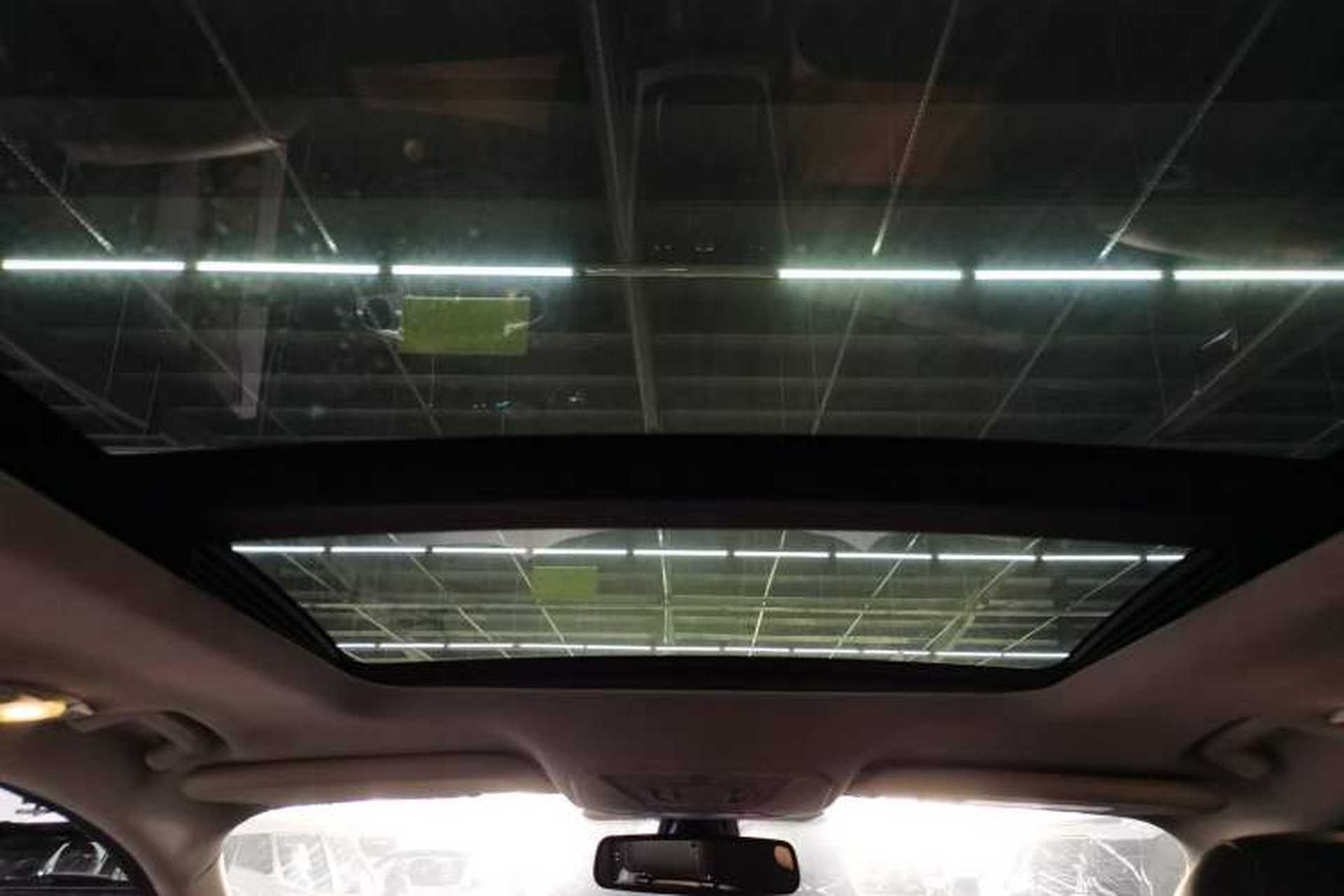Used Ford Kuga 2013 1.6L GTDi Two-Wheel-Drive Trend Model Headliner