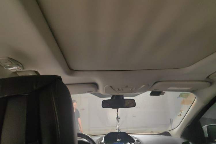 Used Ford Kuga 2013 1.6L GTDi Two-Wheel-Drive Trend Model Headliner
