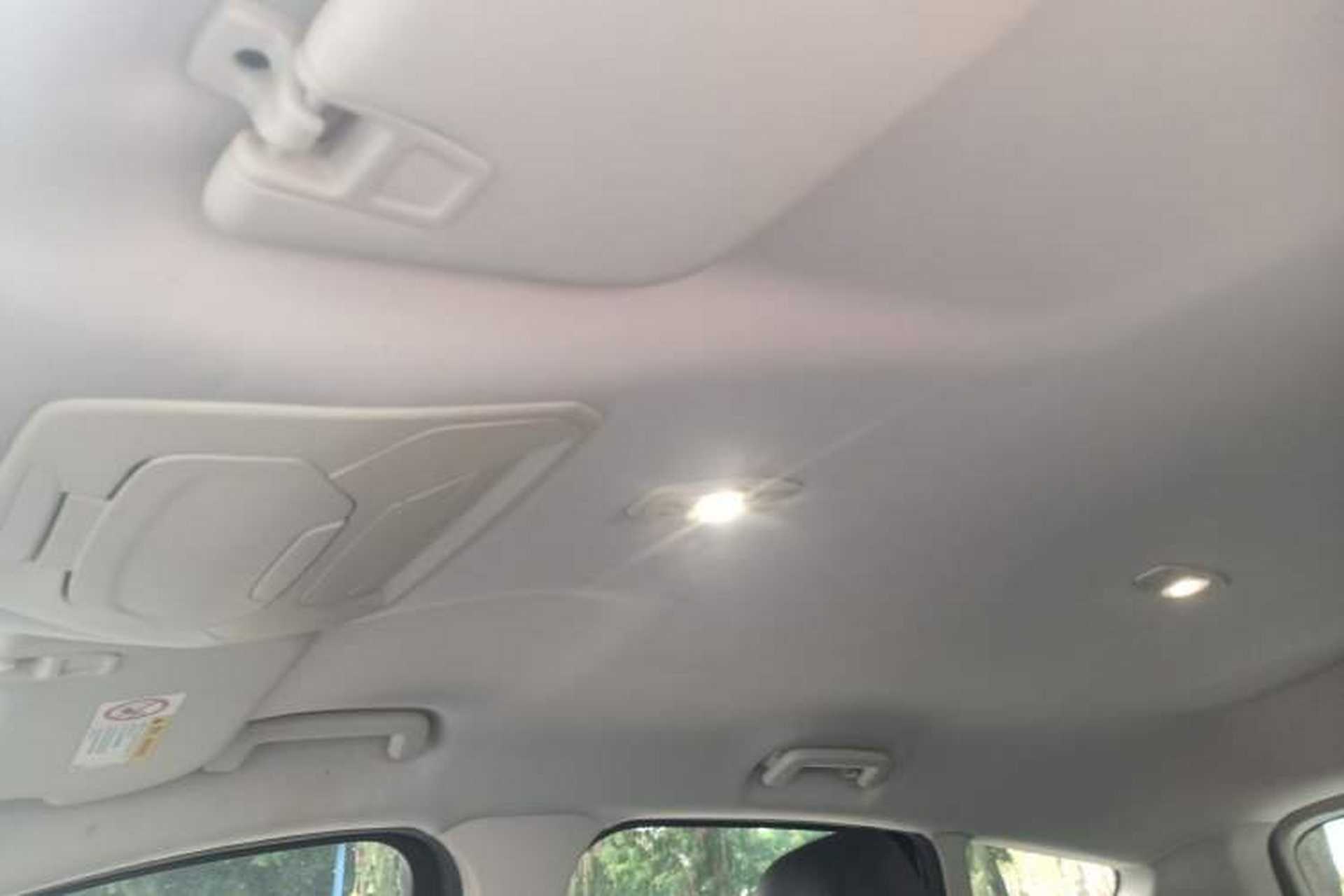 Used Ford Kuga 2013 1.6L GTDi Two-Wheel-Drive Comfort Model Headliner