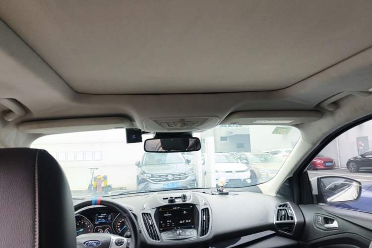 Used Ford Kuga 2013 2.0L GTDi Four-Wheel-Drive Sport Model Headliner