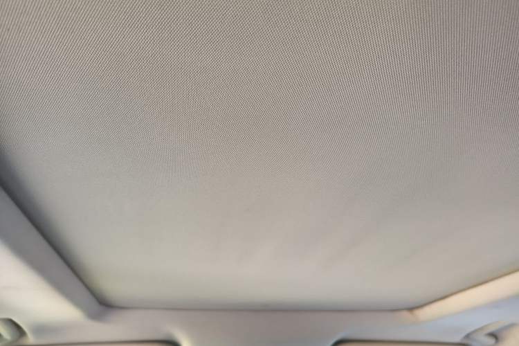 Used Ford Kuga 2013 2.0L GTDi Four-Wheel-Drive Sport Model Headliner