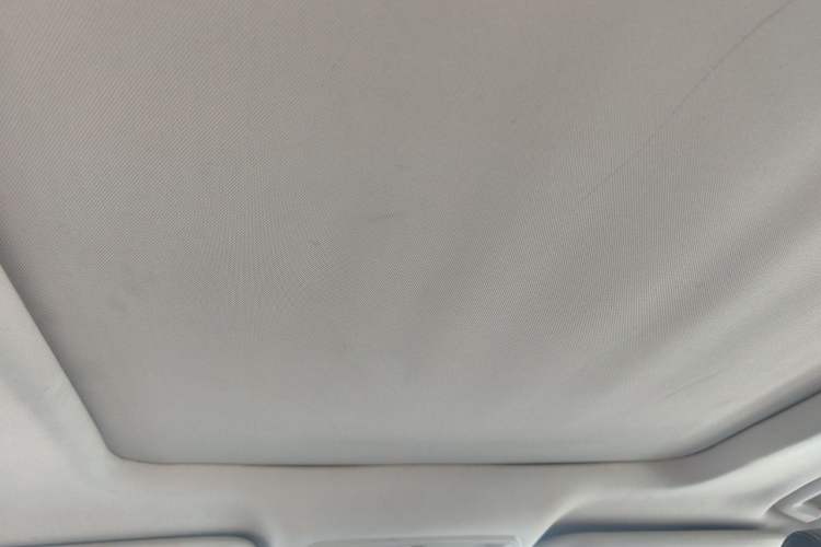 Used Ford Kuga 2013 1.6L GTDi Two-Wheel-Drive Trend Model Headliner