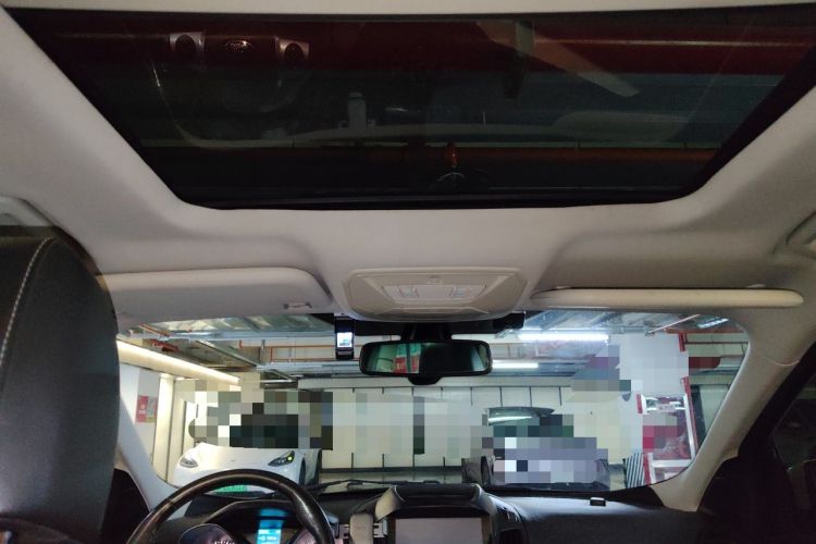 Used Ford Kuga 2013 1.6L GTDi Two-Wheel-Drive Trend Model Headliner