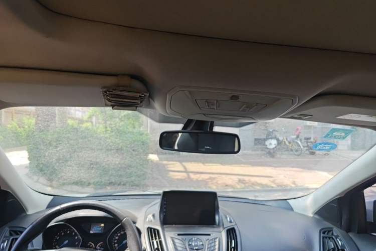 Used Ford Kuga 2013 1.6L GTDi Two-Wheel-Drive Trend Model Headliner