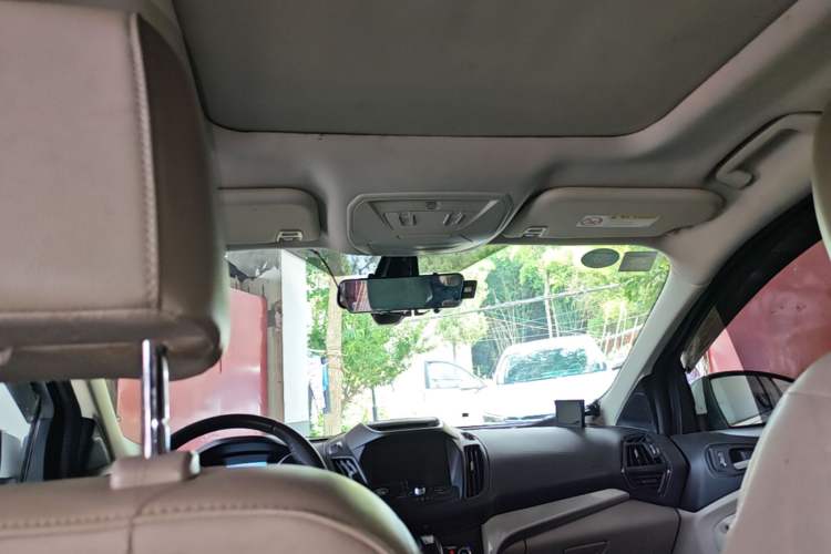Used Ford Kuga 2013 1.6L GTDi 4x4 Elite Model Headliner