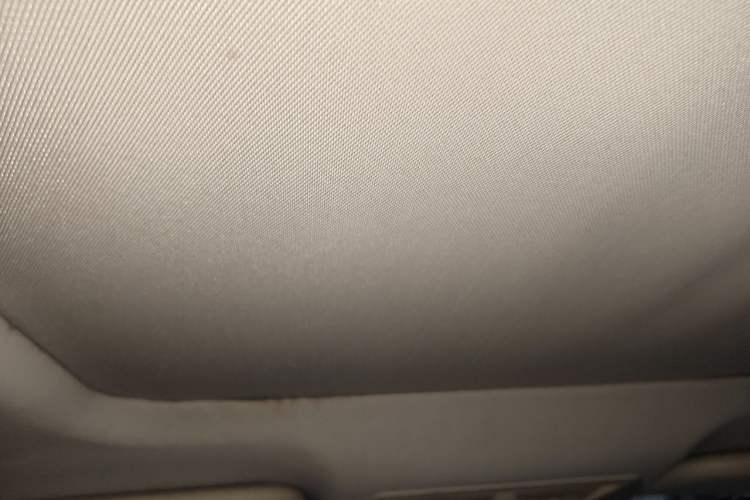 Used Ford Kuga 2013 2.0L GTDi Four-Wheel-Drive Elite Model Headliner