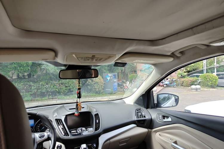 Used Ford Kuga 2013 2.0L GTDi Four-Wheel Drive Premium Model Headliner