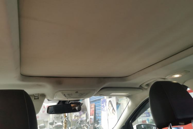 Used Ford Kuga 2013 1.6L GTDi Two-Wheel-Drive Trend Model Headliner