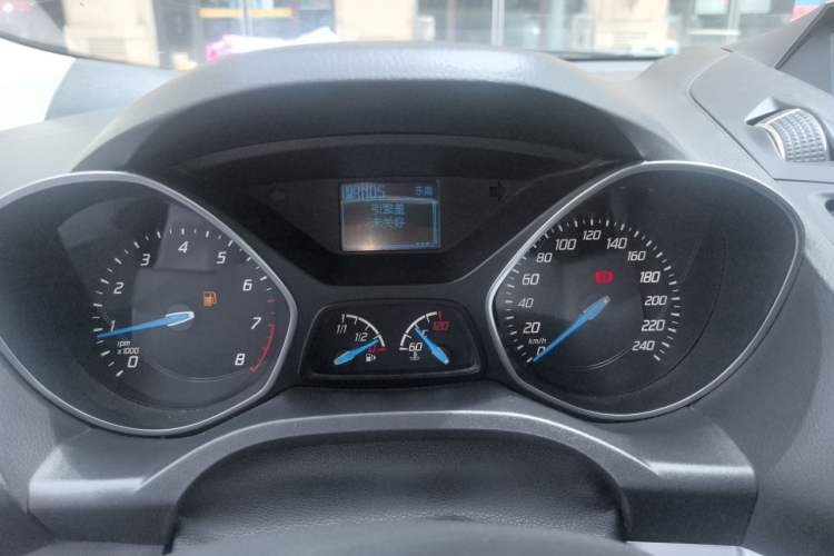 Used Ford Kuga 2013 1.6L GTDi Two-Wheel-Drive Trend Model Instrument Cluster