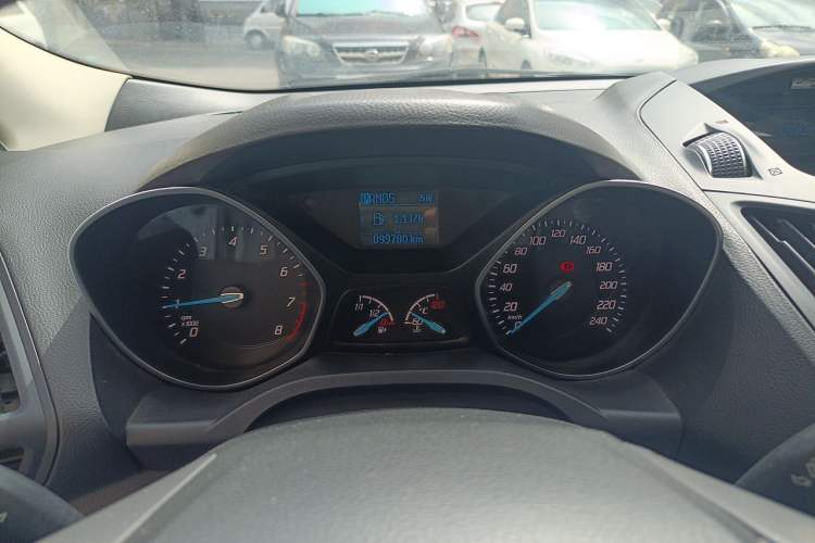 Used Ford Kuga 2013 1.6L GTDi Two-Wheel-Drive Trend Model Instrument Cluster