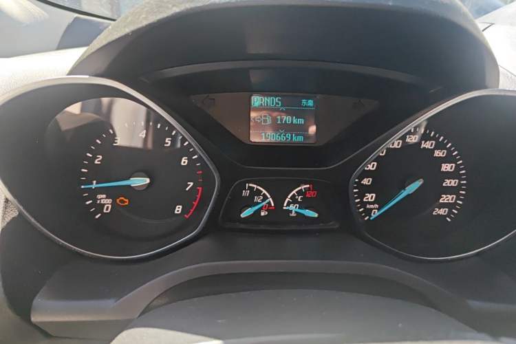 Used Ford Kuga 2013 1.6L GTDi Two-Wheel-Drive Trend Model Instrument Cluster