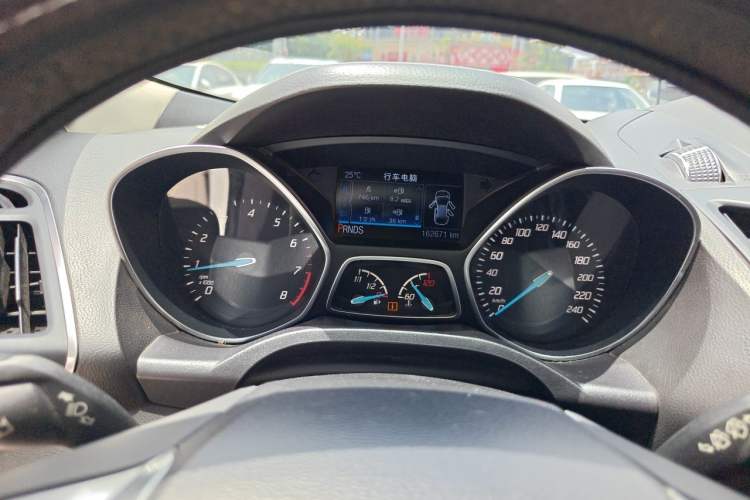 Used Ford Kuga 2013 2.0L GTDi Four-Wheel-Drive Sport Model Instrument Cluster