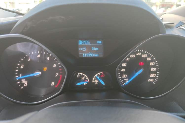 Used Ford Kuga 2013 1.6L GTDi Two-Wheel-Drive Trend Model Instrument Cluster