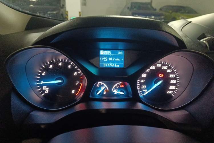 Used Ford Kuga 2013 1.6L GTDi Two-Wheel-Drive Trend Model Instrument Cluster