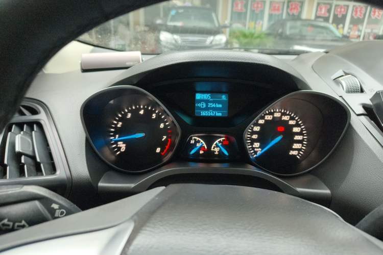 Used Ford Kuga 2013 1.6L GTDi Two-Wheel-Drive Trend Model Instrument Cluster