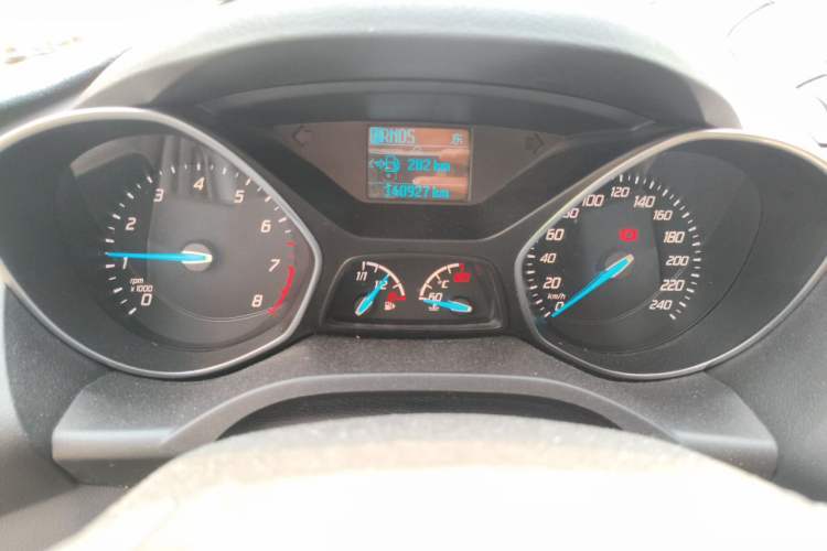 Used Ford Kuga 2013 1.6L GTDi Two-Wheel-Drive Trend Model Instrument Cluster